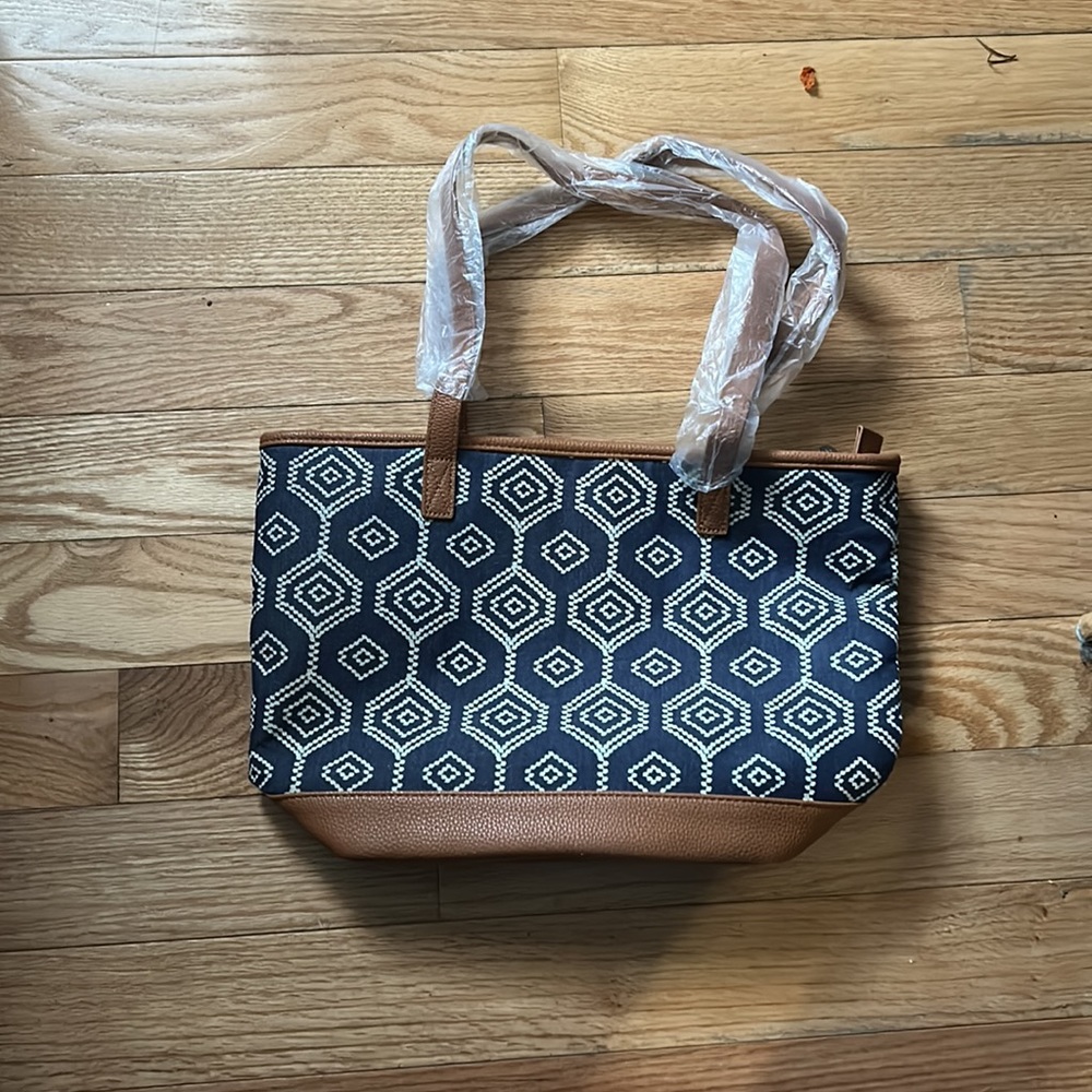 Purse - Picture 2 of 2